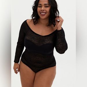 Torrid! Black allover lace bodysuit! Amazing! Size 2! BNWT! 🖤🖤